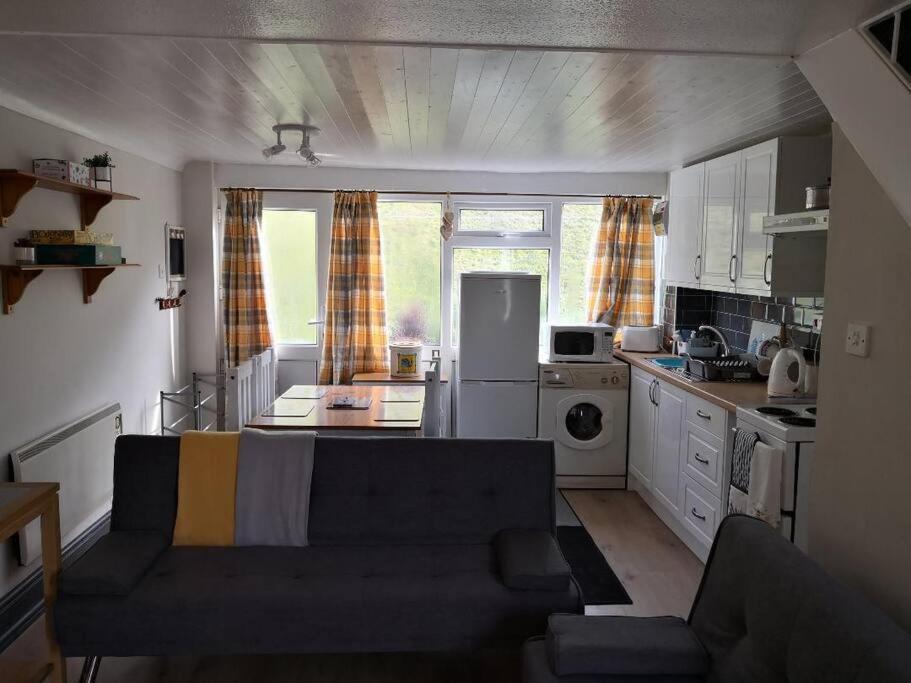 'Le Chalet Ii' Free Unlimited Wifi 2 Bed Chalet House Hodgeston Экстерьер фото